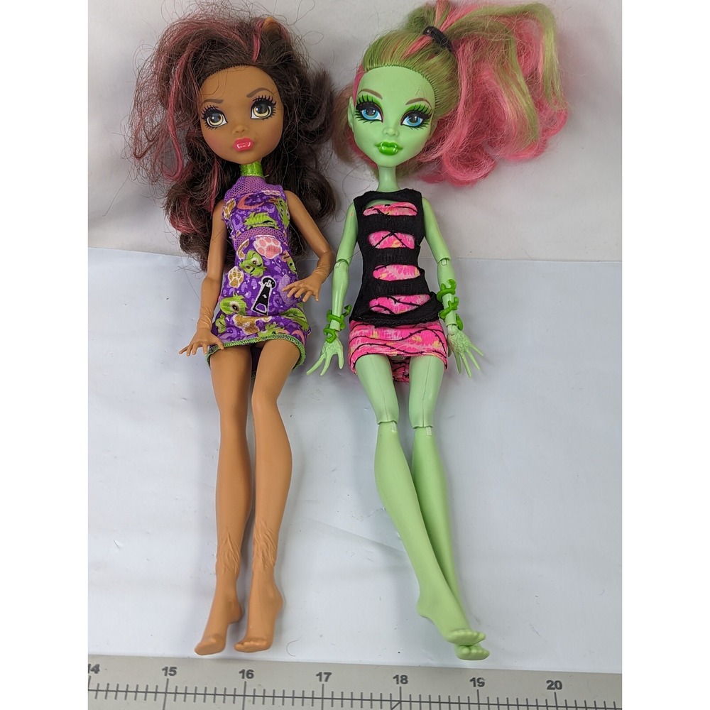 Mattel Monster High Venus‎ McFlytrap 2011 Clawdeen Wolf 2008 Lot
